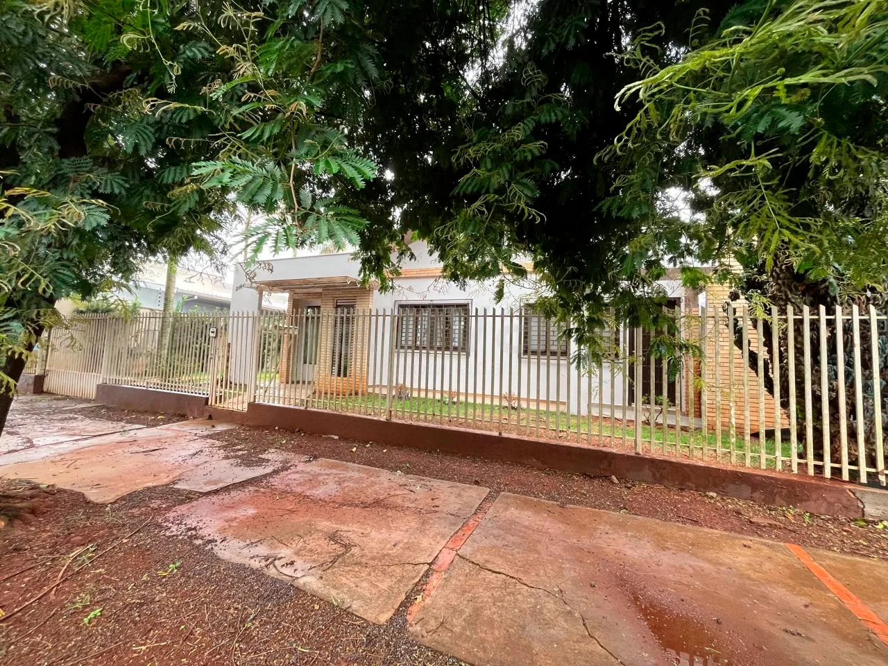 Alugar Casa / Padr&atilde;o em Toledo R$ 4.200,00 - Foto 1