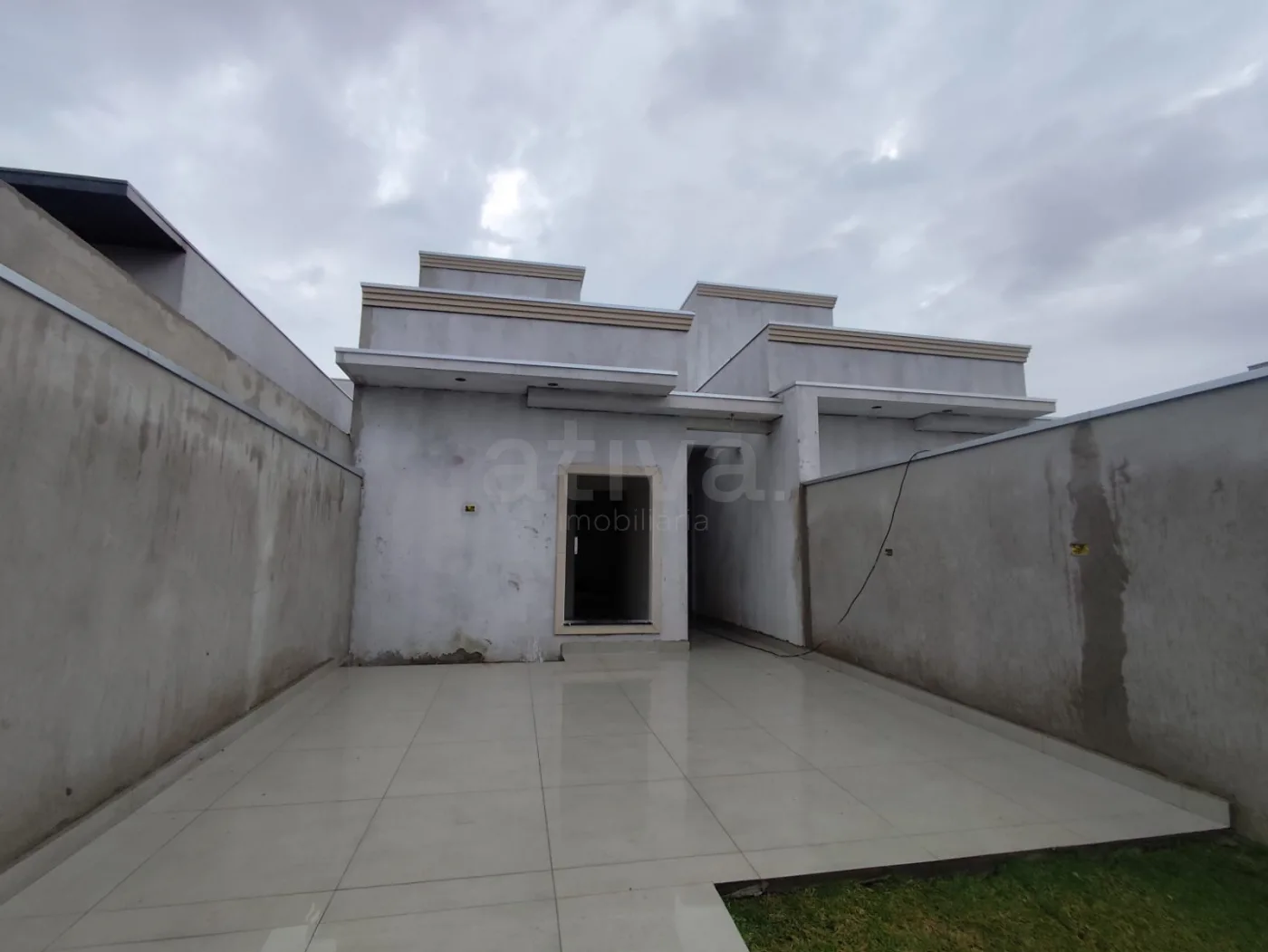 Comprar Casa / Padr&atilde;o em Toledo R$ 295.000,00 - Foto 2