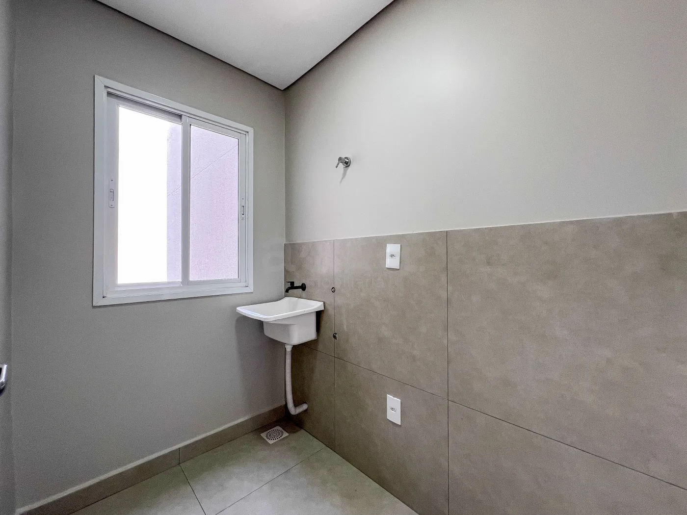 Alugar Apartamento / Padr&atilde;o em Toledo R$ 2.250,00 - Foto 12