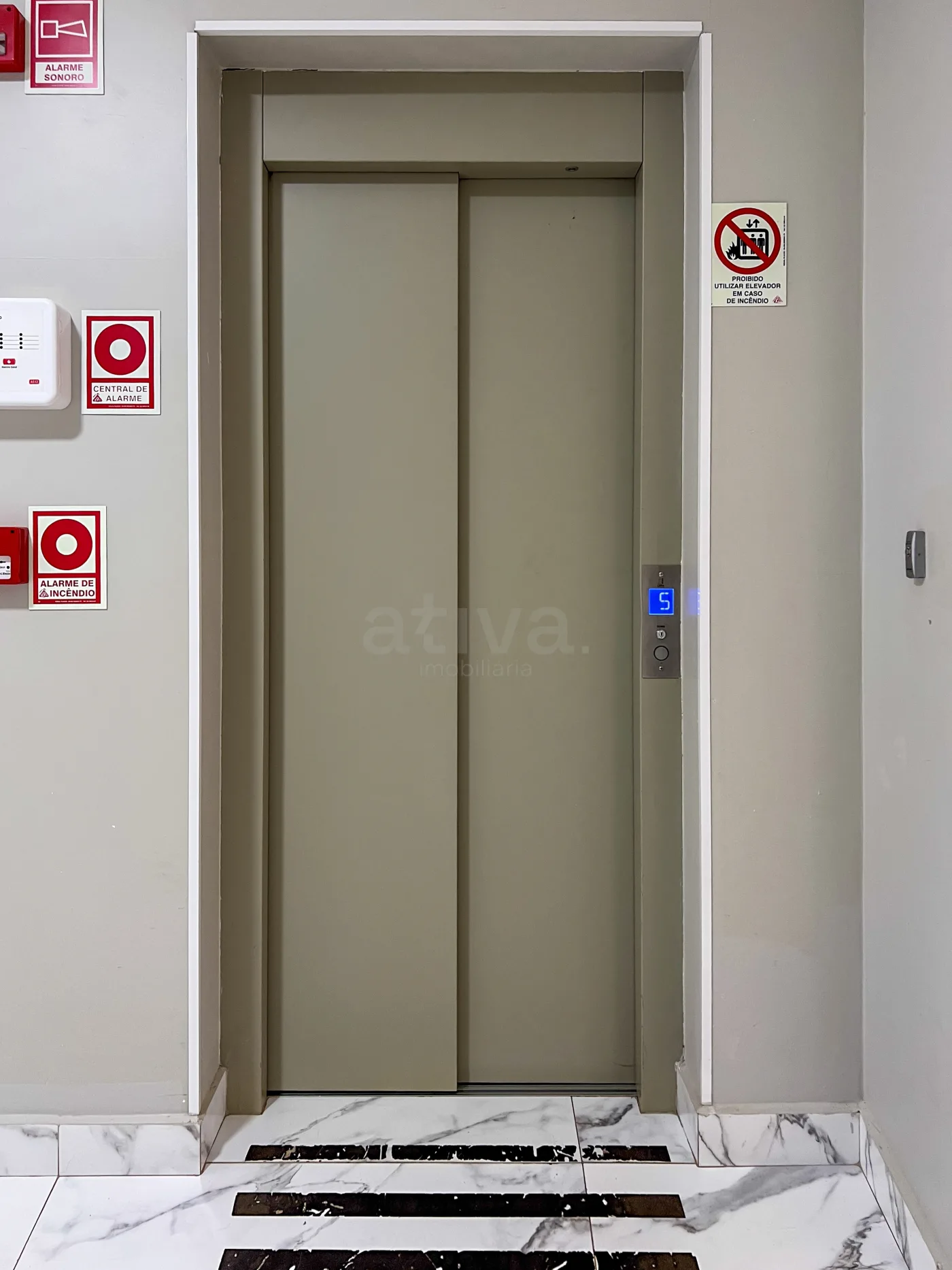 Alugar Apartamento / Padr&atilde;o em Toledo R$ 2.250,00 - Foto 13