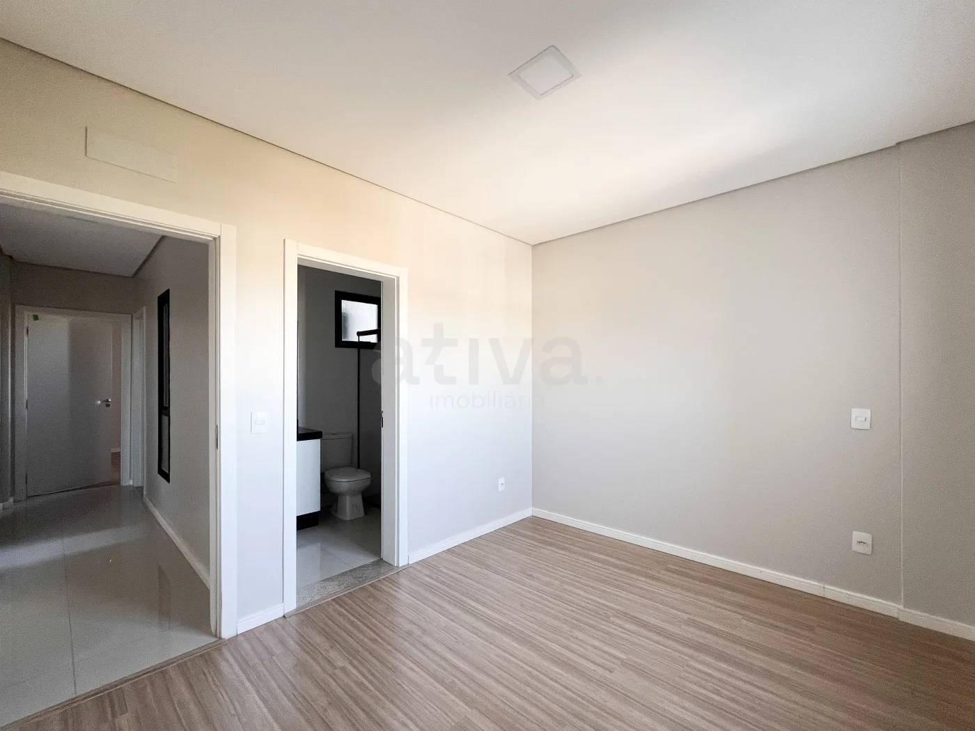 Comprar Apartamento / Padr&atilde;o em Toledo R$ 430.000,00 - Foto 5