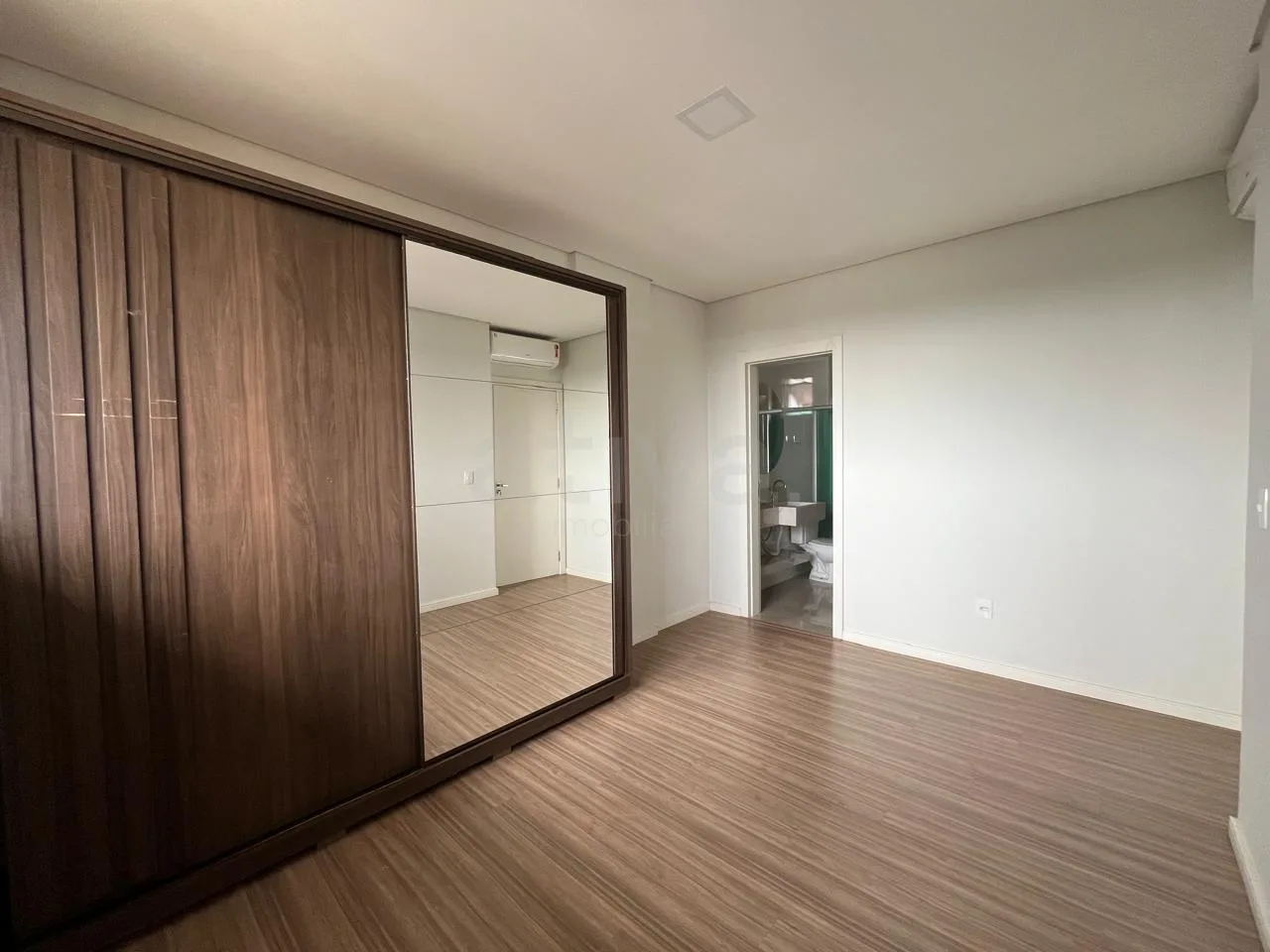 Alugar Apartamento / Padr&atilde;o em Toledo R$ 2.800,00 - Foto 8