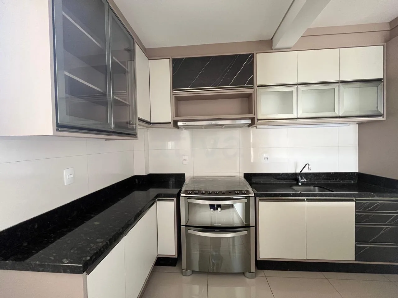 Alugar Apartamento / Padr&atilde;o em Toledo R$ 2.800,00 - Foto 3