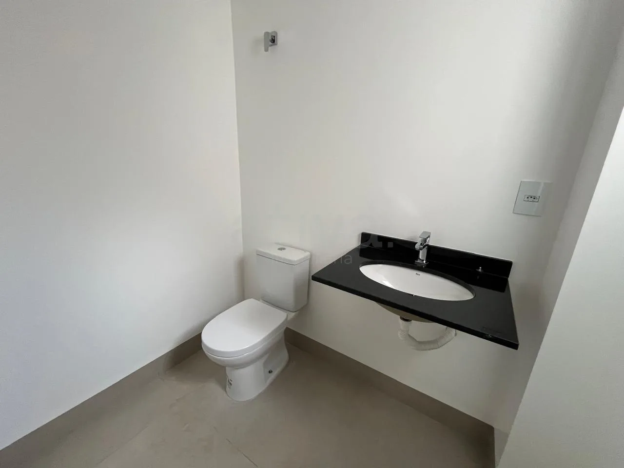 Alugar Comercial / Sala Comercial em Condom&iacute;nio em Toledo R$ 4.000,00 - Foto 16