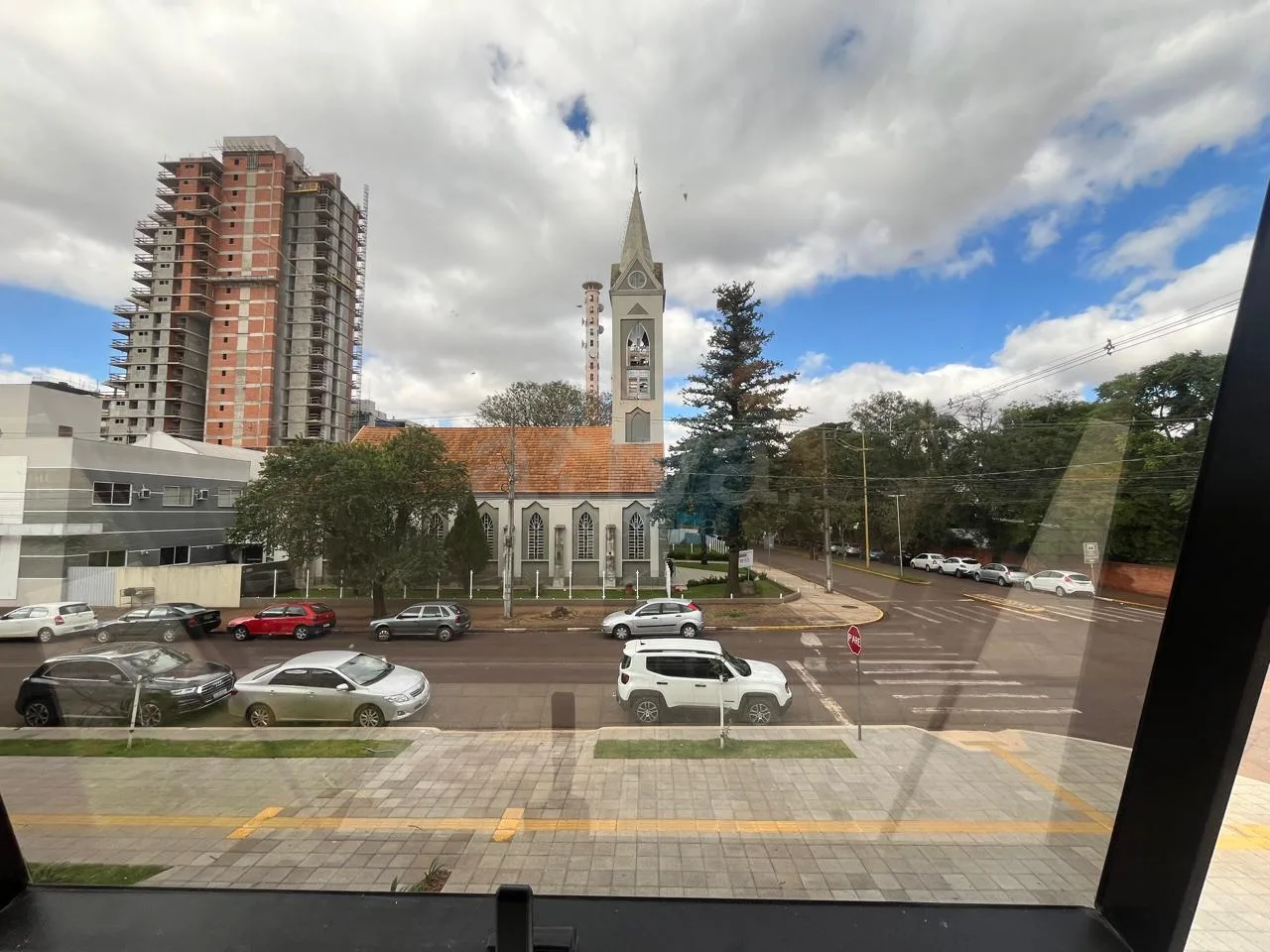 Alugar Comercial / Sala Comercial em Condom&iacute;nio em Toledo R$ 4.000,00 - Foto 21