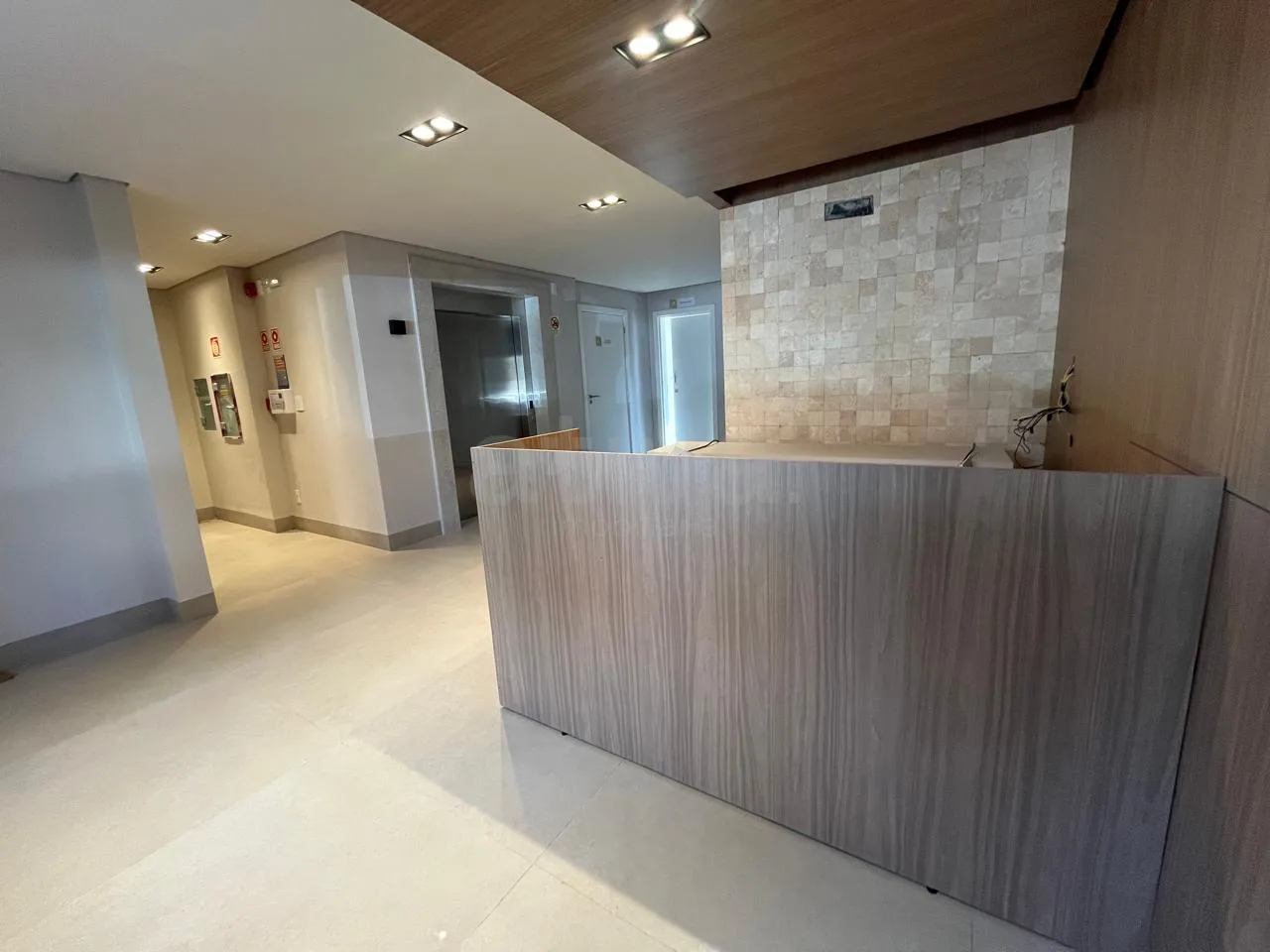 Alugar Comercial / Sala Comercial em Condom&iacute;nio em Toledo R$ 4.000,00 - Foto 13