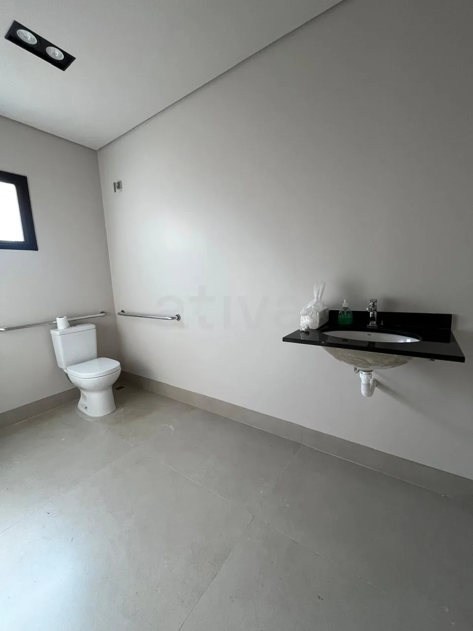 Alugar Comercial / Sala Comercial em Condom&iacute;nio em Toledo R$ 4.000,00 - Foto 19