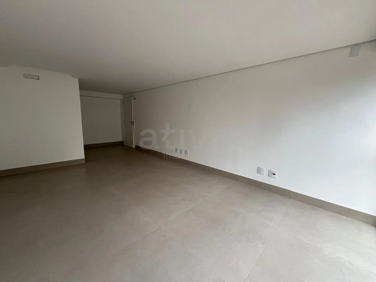 Alugar Comercial / Sala Comercial em Condom&iacute;nio em Toledo R$ 4.000,00 - Foto 13