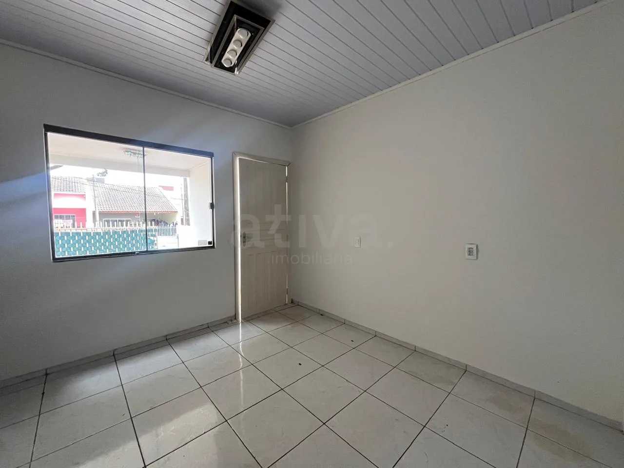 Alugar Casa / Padr&atilde;o em Toledo R$ 1.600,00 - Foto 2
