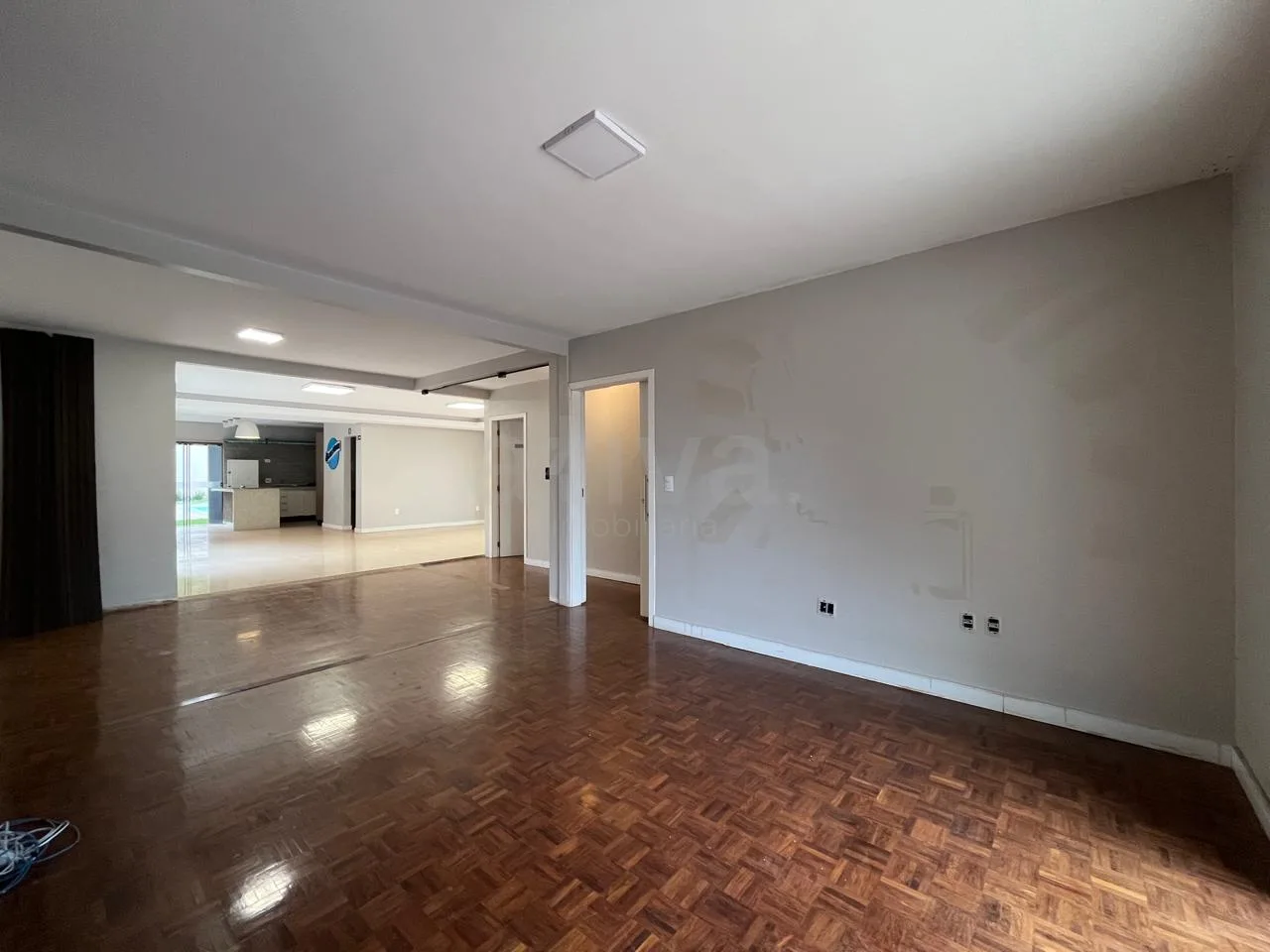 Alugar Comercial / Sala Comercial em Toledo R$ 8.000,00 - Foto 7
