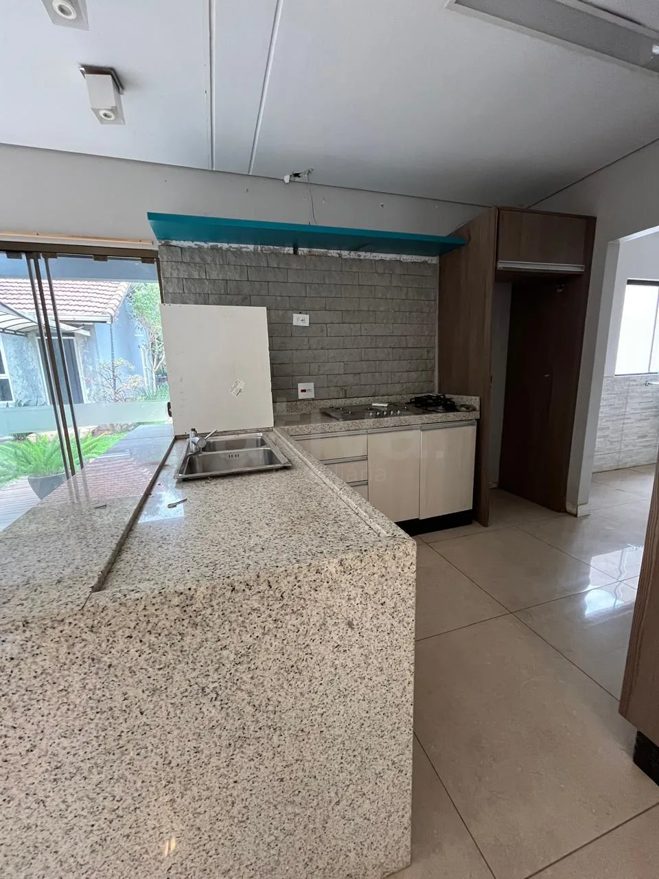 Alugar Comercial / Sala Comercial em Toledo R$ 8.000,00 - Foto 2