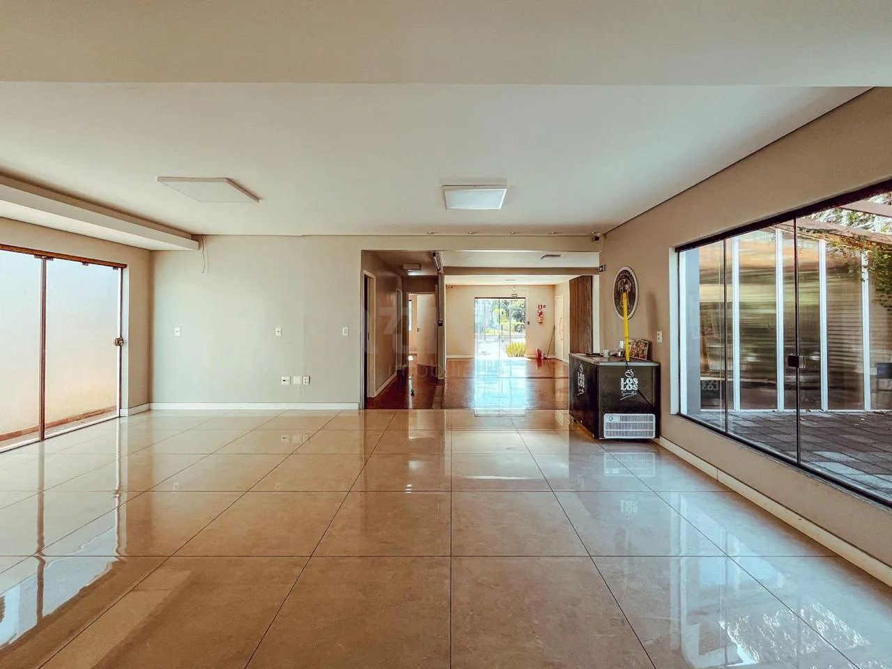 Alugar Comercial / Sala Comercial em Toledo R$ 8.000,00 - Foto 9
