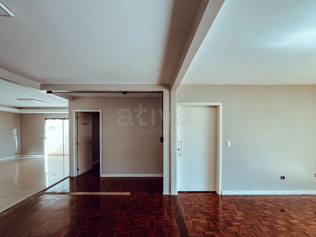 Alugar Comercial / Sala Comercial em Toledo R$ 8.000,00 - Foto 10