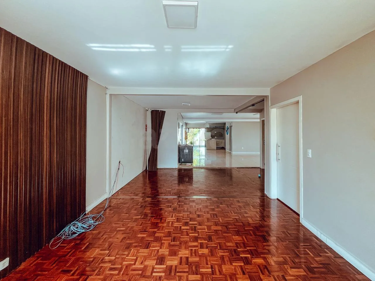 Alugar Comercial / Sala Comercial em Toledo R$ 8.000,00 - Foto 11