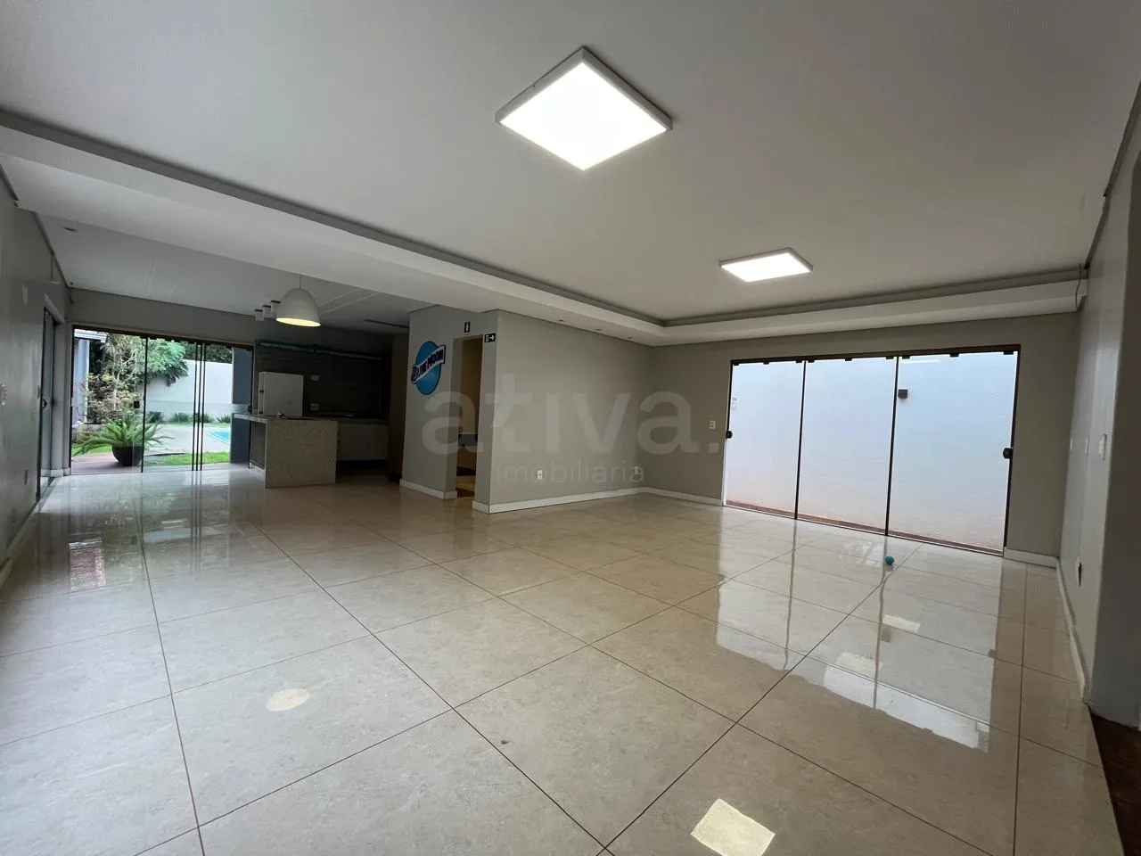 Alugar Comercial / Sala Comercial em Toledo R$ 8.000,00 - Foto 6