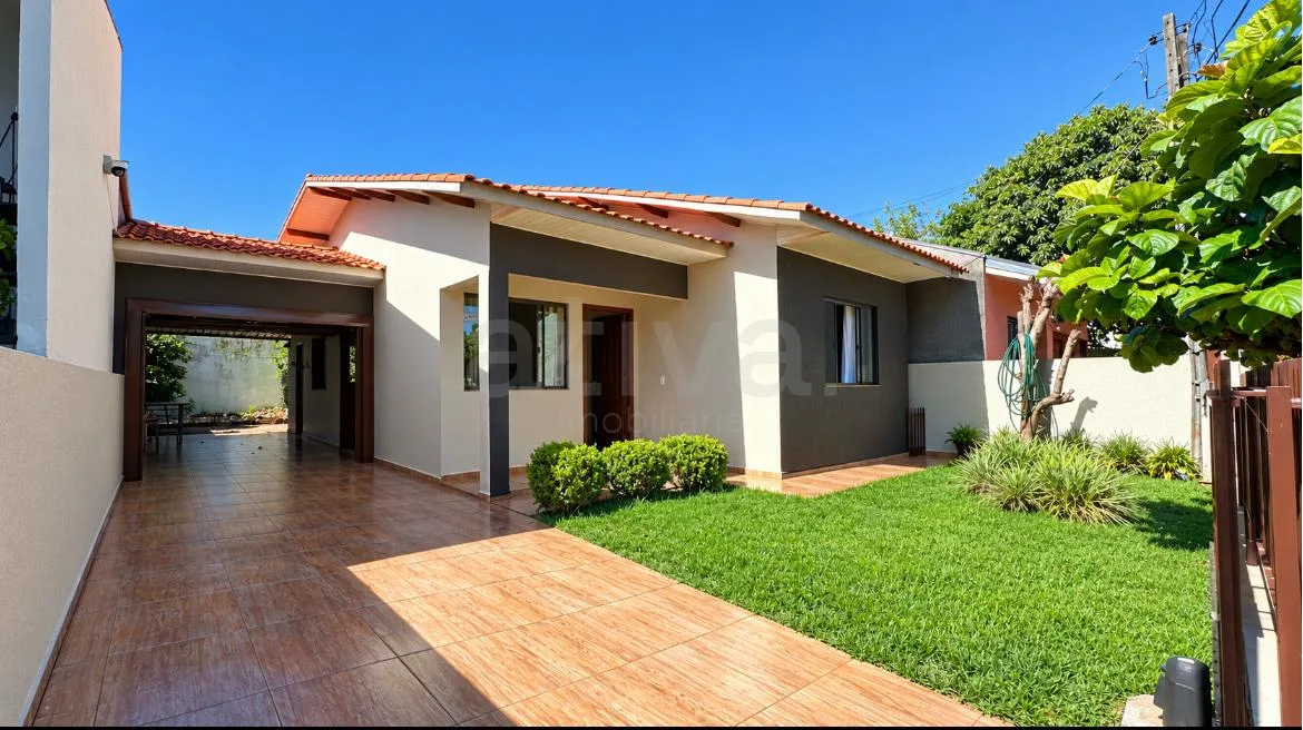 Comprar Casa / Padr&atilde;o em Toledo R$ 454.000,00 - Foto 1