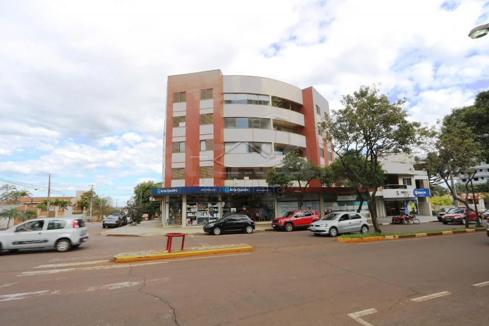 Comprar Apartamento / Padr&atilde;o em Toledo R$ 500.000,00 - Foto 1