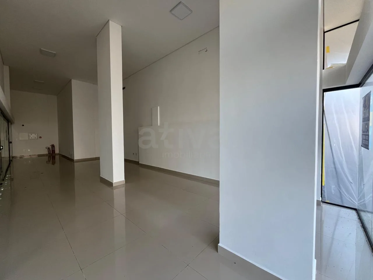 Alugar Comercial / Sala Comercial em Condom&iacute;nio em Toledo R$ 2.500,00 - Foto 3