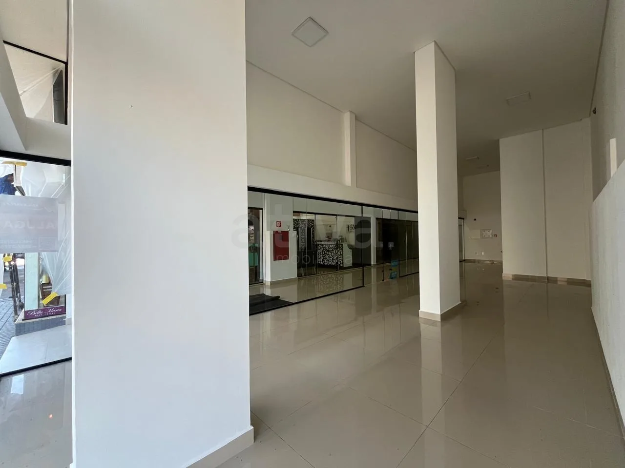 Alugar Comercial / Sala Comercial em Condom&iacute;nio em Toledo R$ 2.500,00 - Foto 4