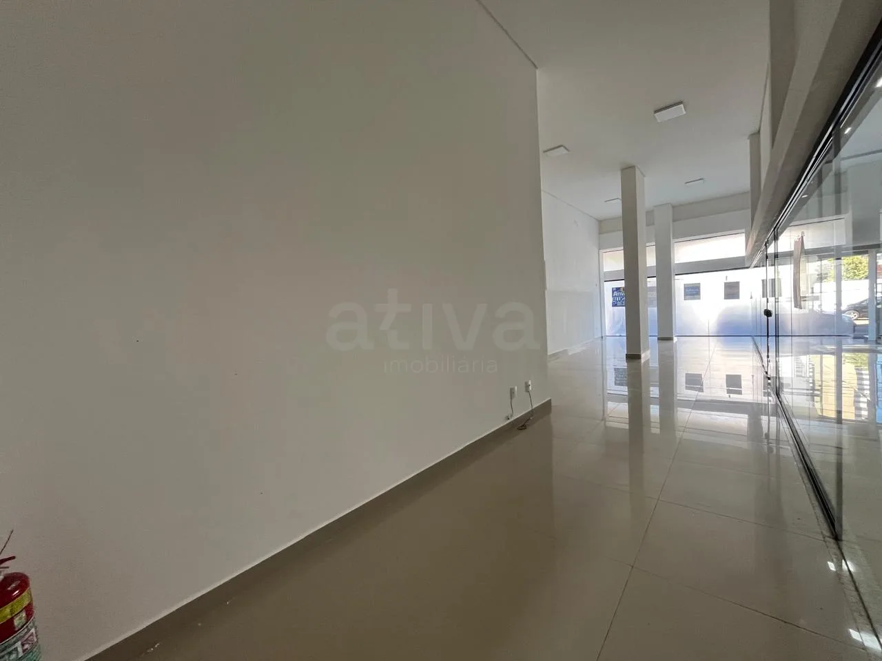 Alugar Comercial / Sala Comercial em Condom&iacute;nio em Toledo R$ 2.500,00 - Foto 5