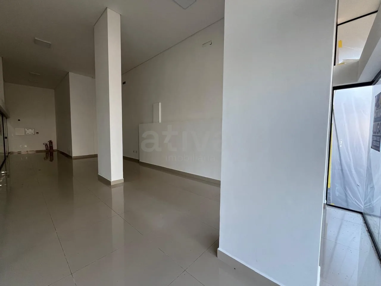 Alugar Comercial / Sala Comercial em Condom&iacute;nio em Toledo R$ 2.500,00 - Foto 7