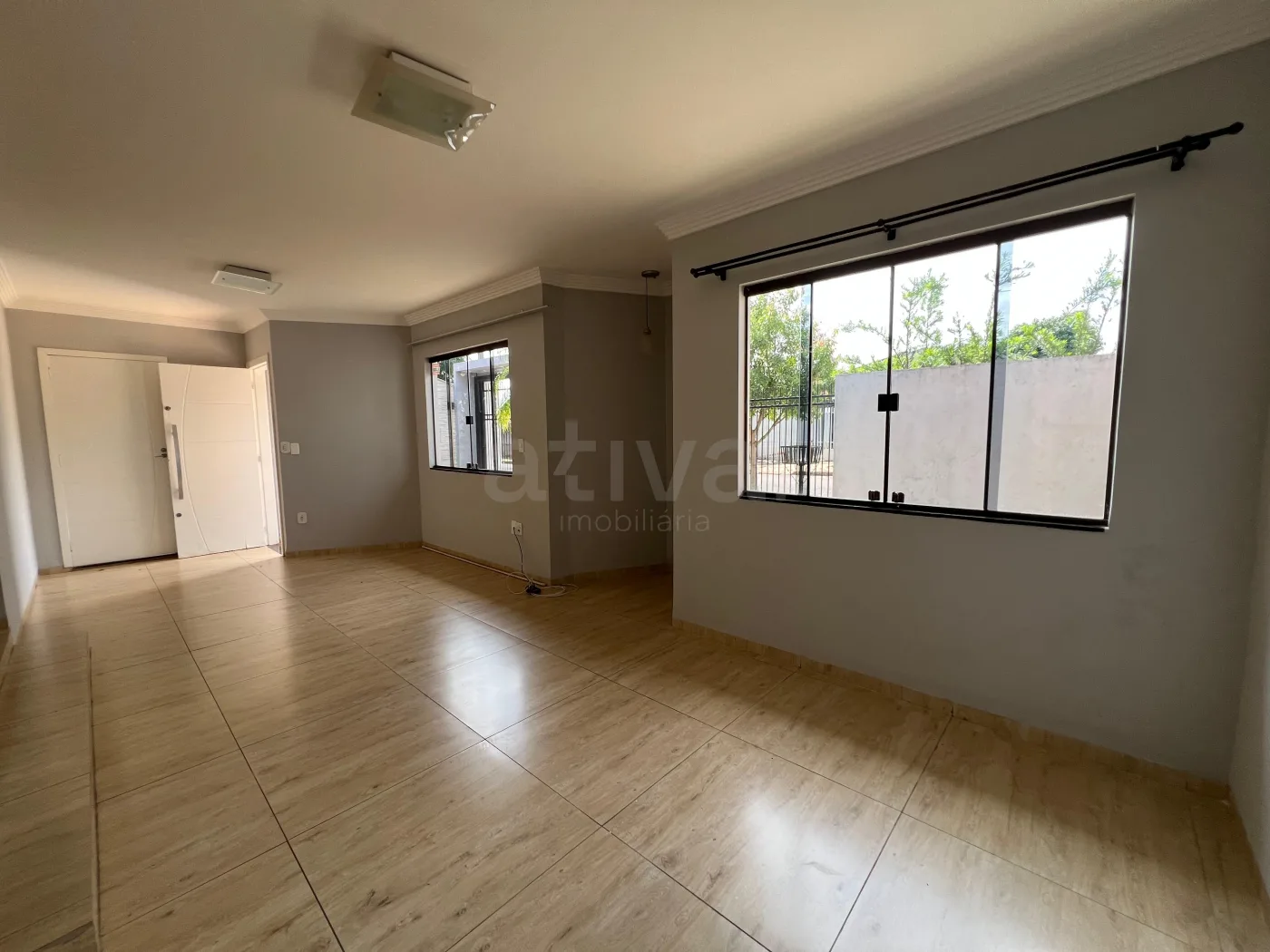 Alugar Casa / Padr&atilde;o em Toledo R$ 4.750,00 - Foto 5