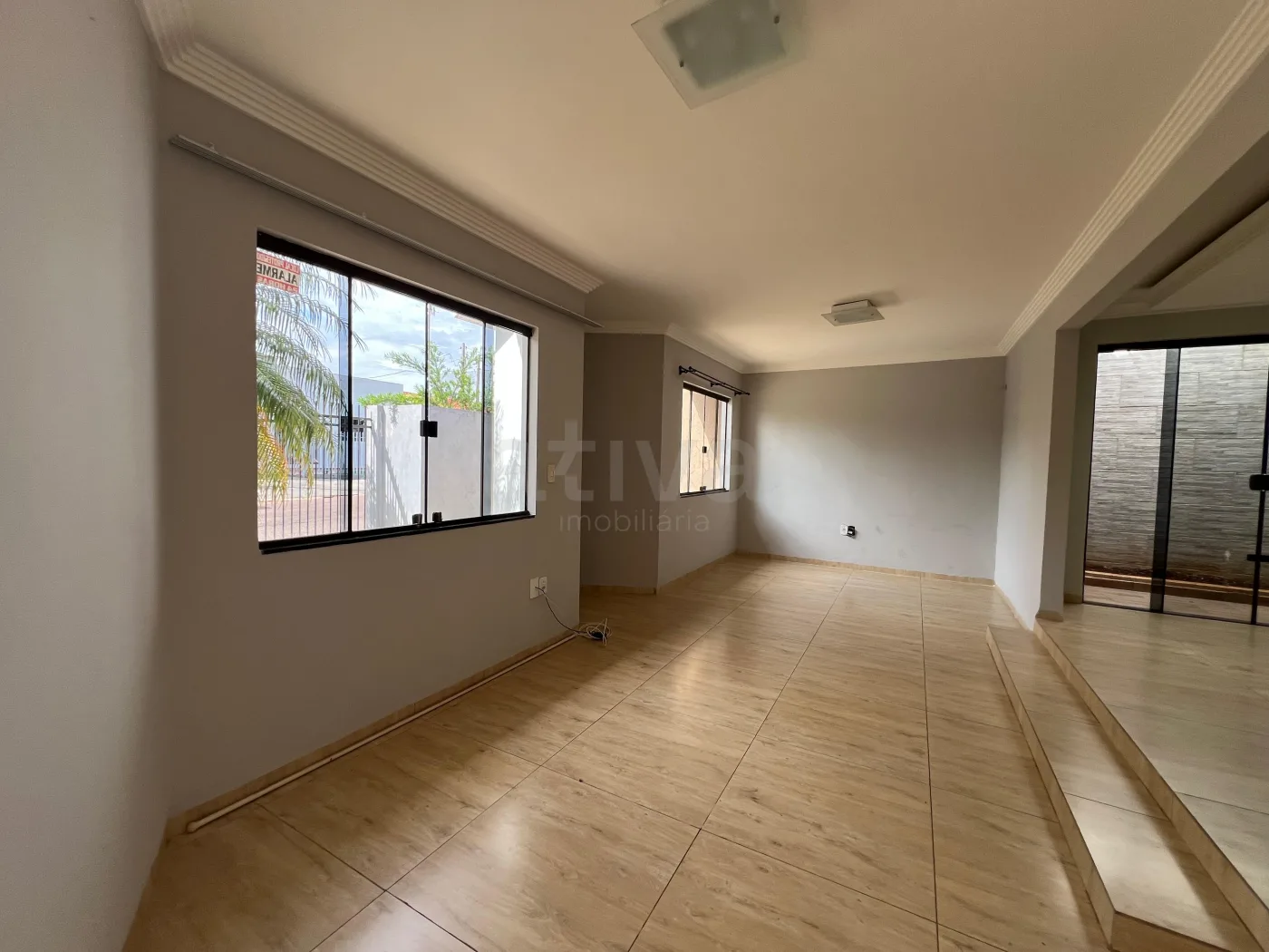 Alugar Casa / Padr&atilde;o em Toledo R$ 4.750,00 - Foto 4