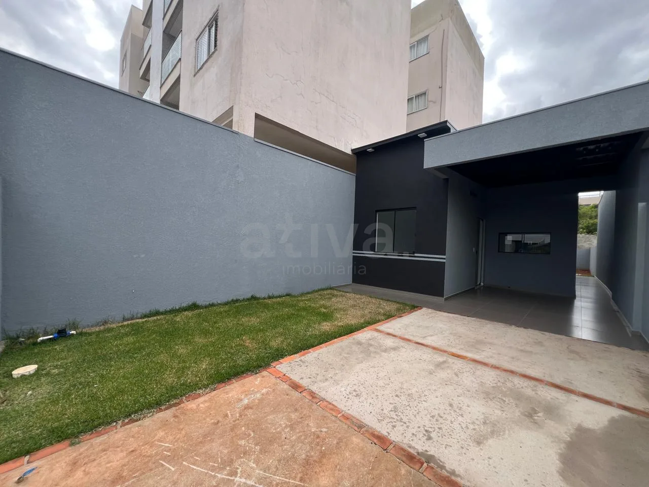 Alugar Casa / Padr&atilde;o em Toledo R$ 2.100,00 - Foto 2