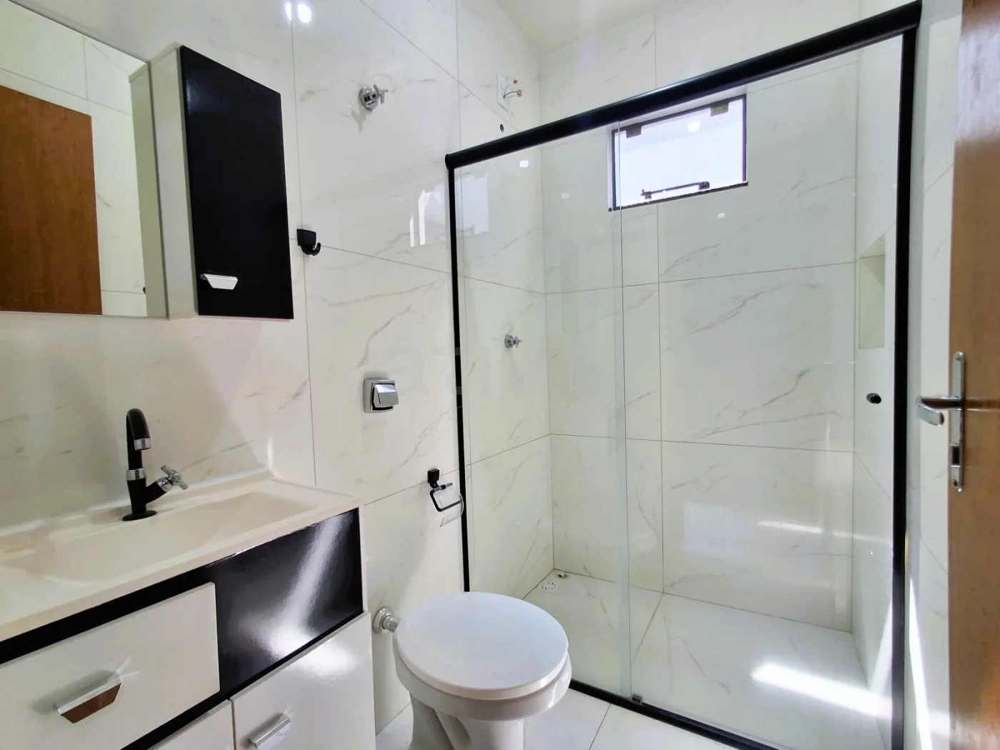 Alugar Casa / Padr&atilde;o em Toledo R$ 2.000,00 - Foto 9