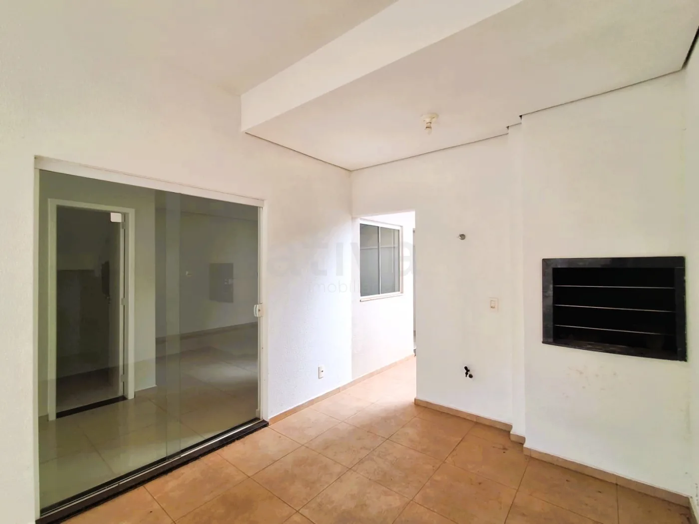 Alugar Casa / Sobrado em Toledo R$ 2.550,00 - Foto 3