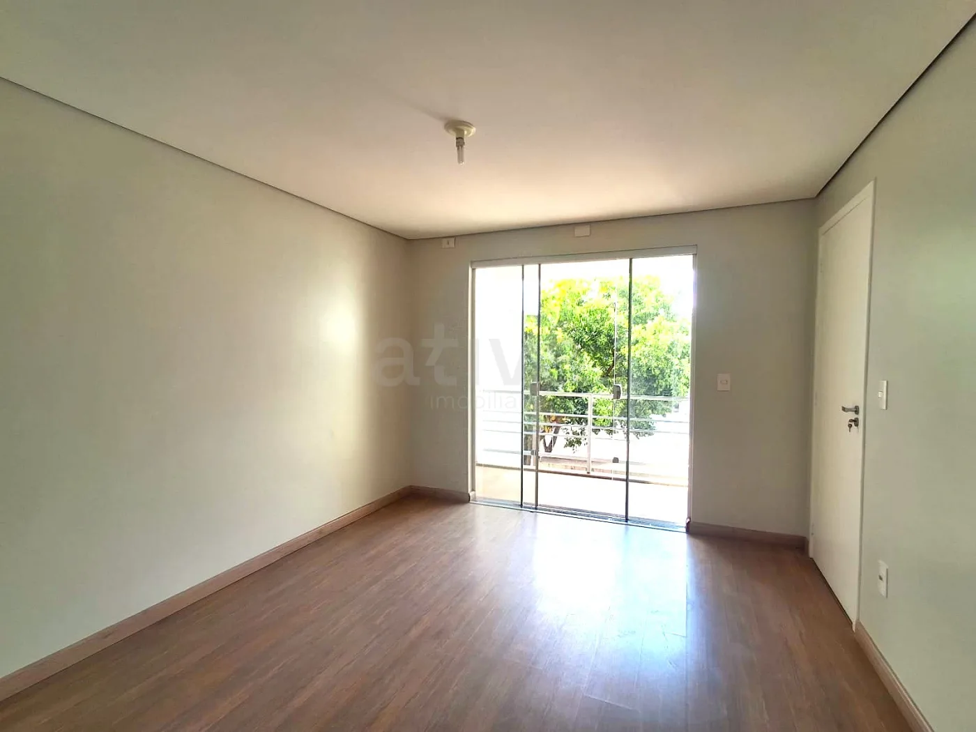 Alugar Casa / Sobrado em Toledo R$ 2.550,00 - Foto 17
