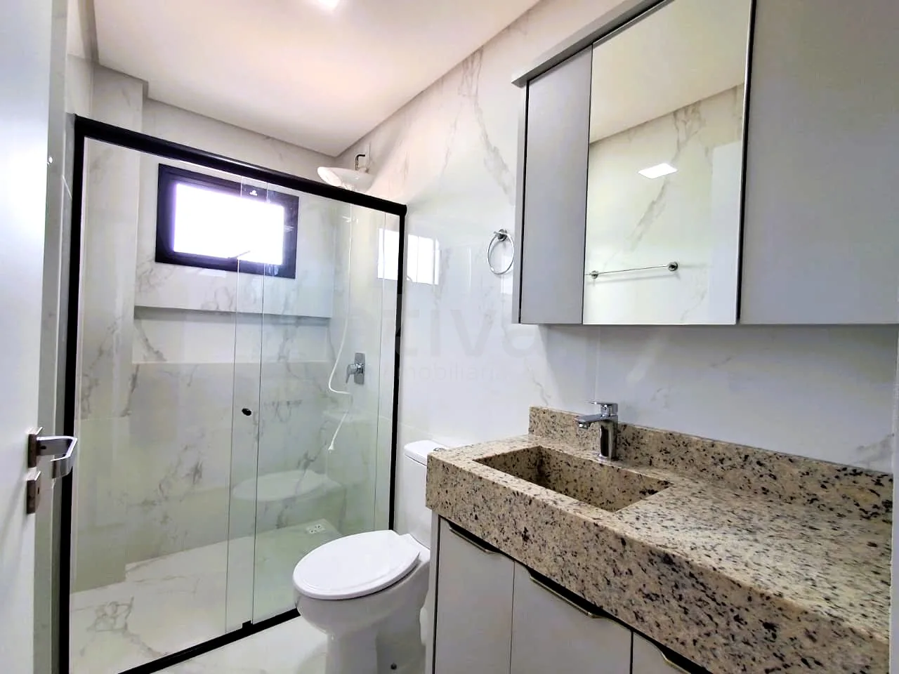 Alugar Apartamento / Padr&atilde;o em Toledo R$ 2.500,00 - Foto 9