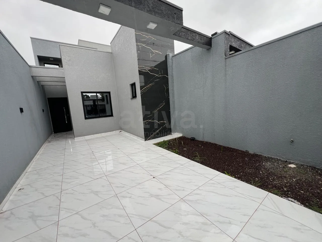 Alugar Casa / Padr&atilde;o em Toledo R$ 1.900,00 - Foto 2