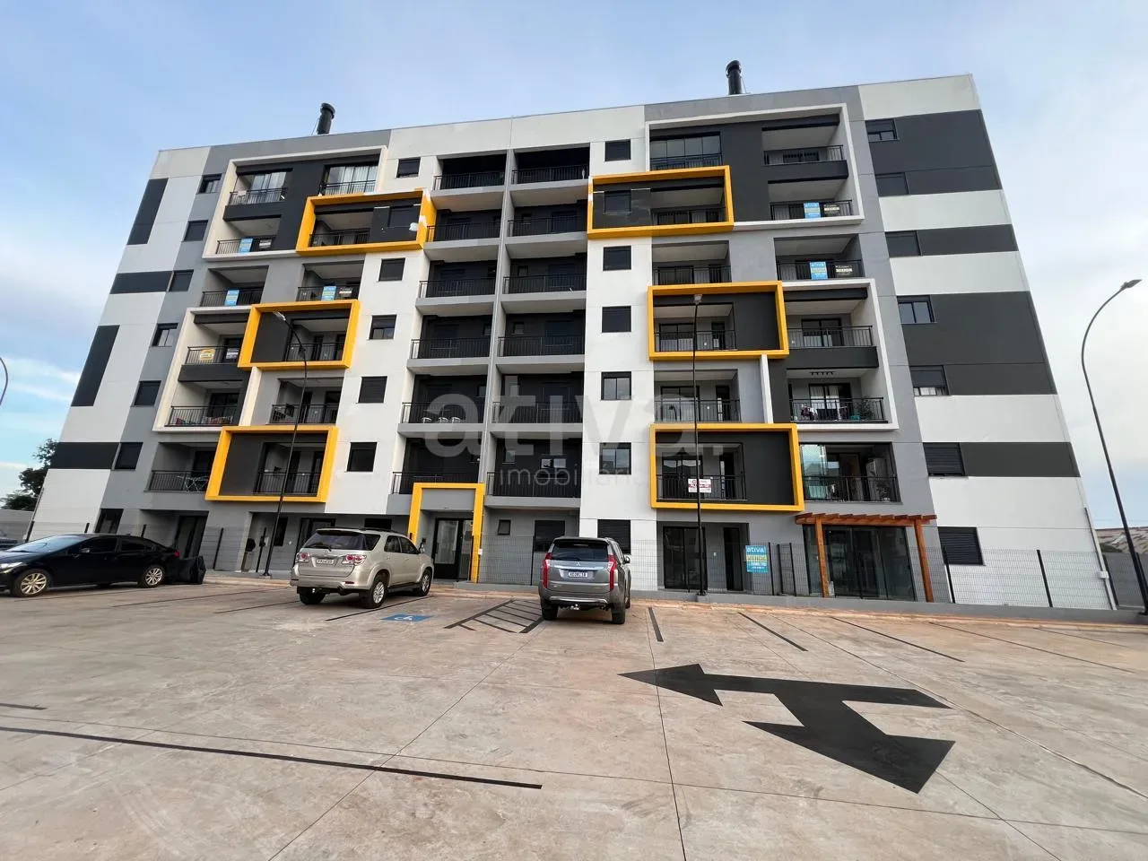 Alugar Apartamento / Padr&atilde;o em Toledo R$ 1.950,00 - Foto 1