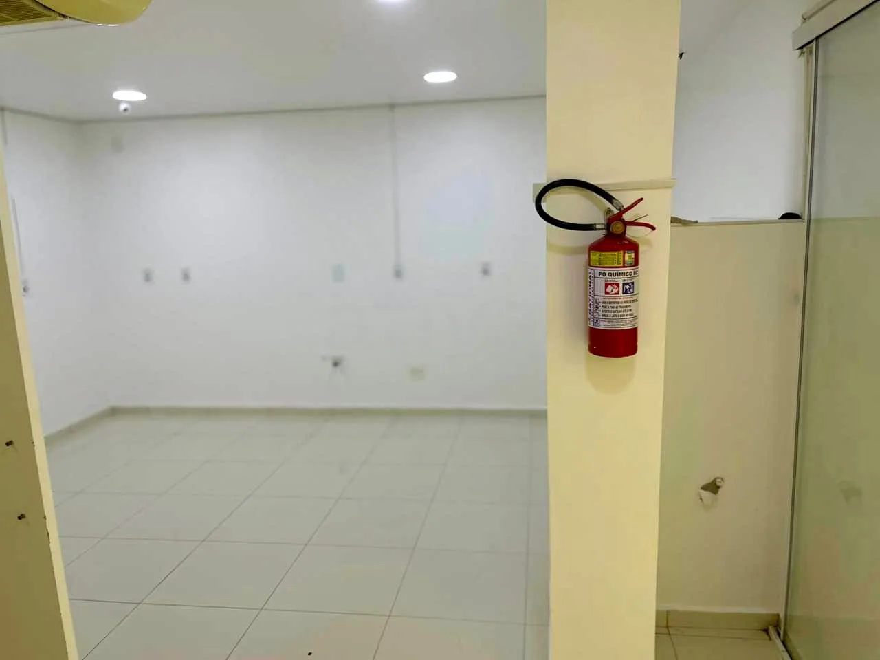 Alugar Comercial / Sala Comercial em Toledo R$ 5.000,00 - Foto 13