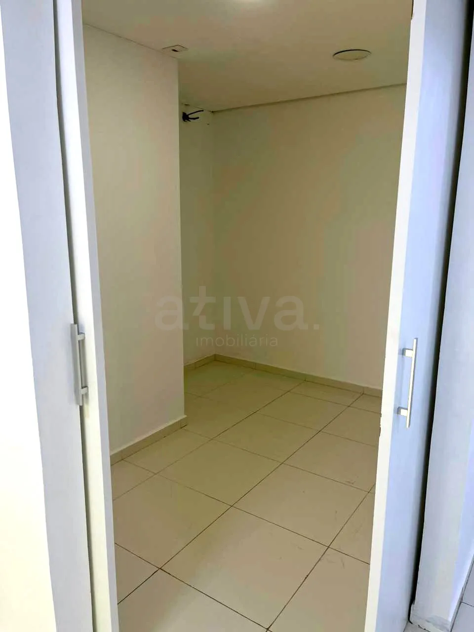 Alugar Comercial / Sala Comercial em Toledo R$ 5.000,00 - Foto 15