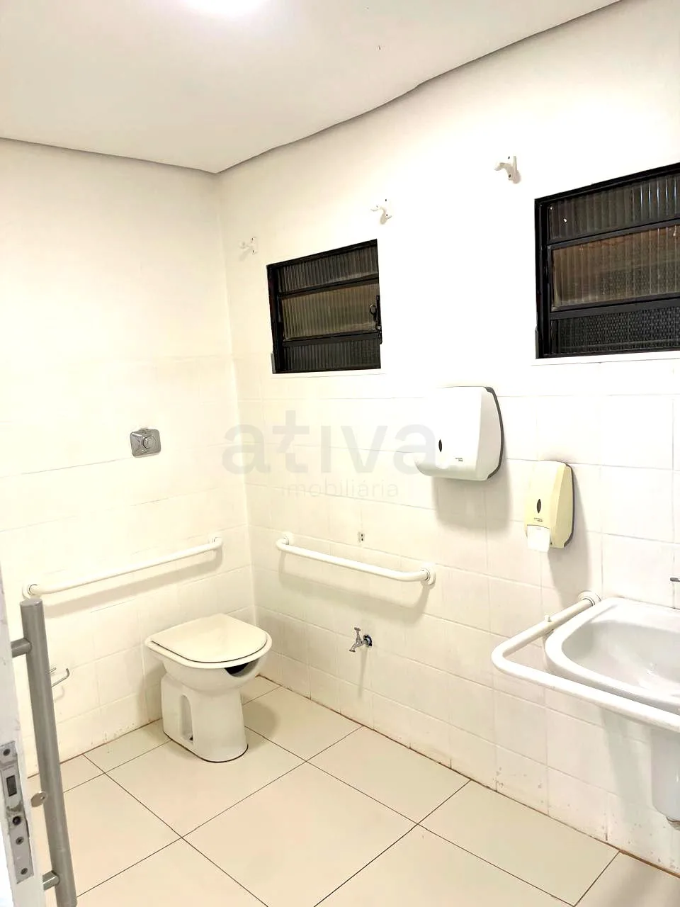 Alugar Comercial / Sala Comercial em Toledo R$ 5.000,00 - Foto 19