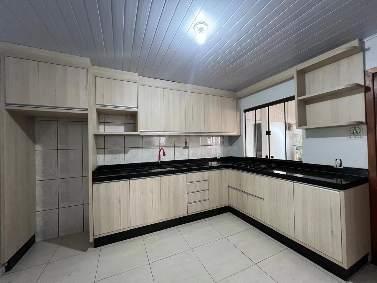 Alugar Casa / Padr&atilde;o em Toledo R$ 2.500,00 - Foto 3