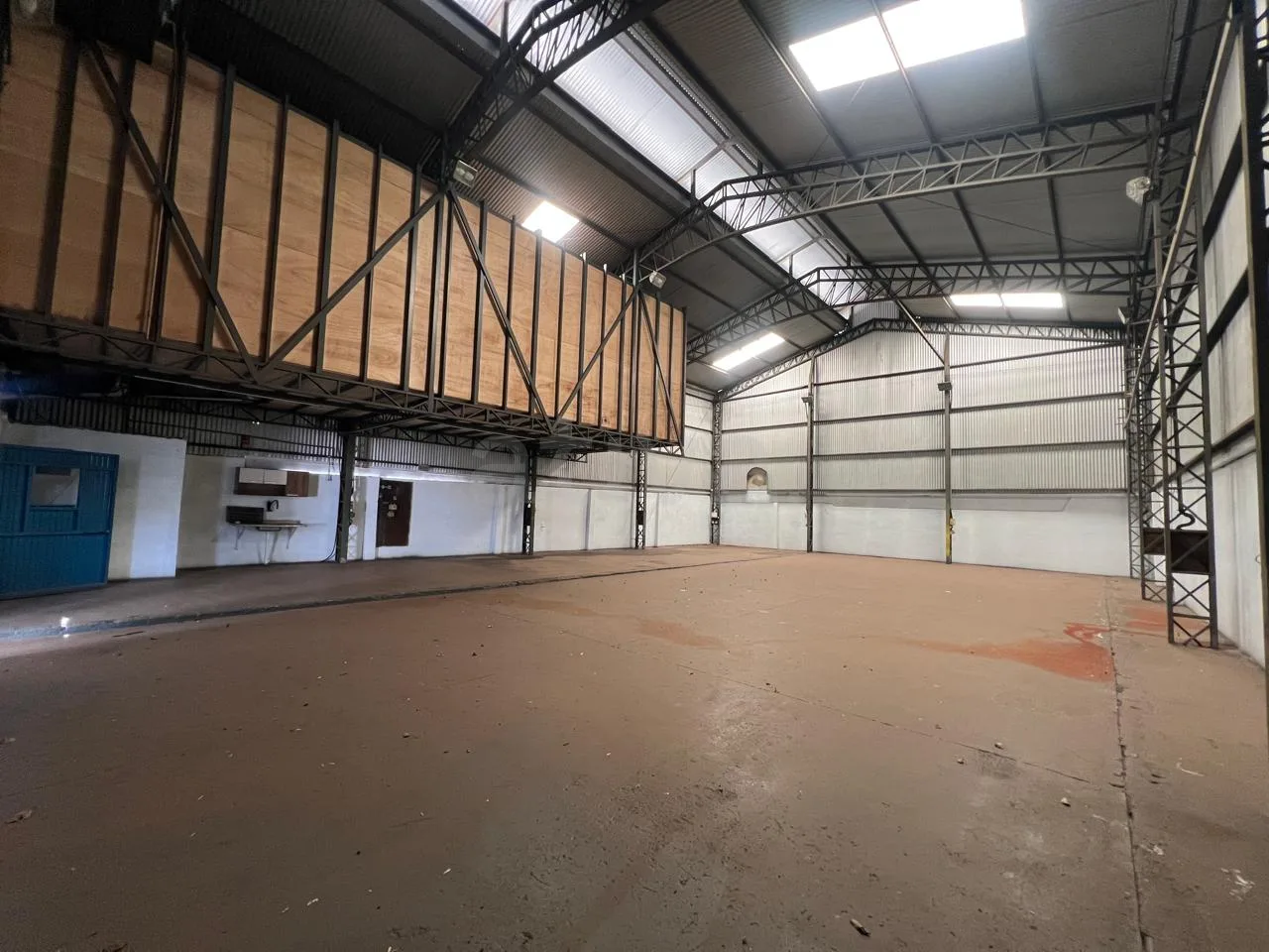 Alugar Comercial / Barrac&atilde;o em Toledo R$ 7.000,00 - Foto 5