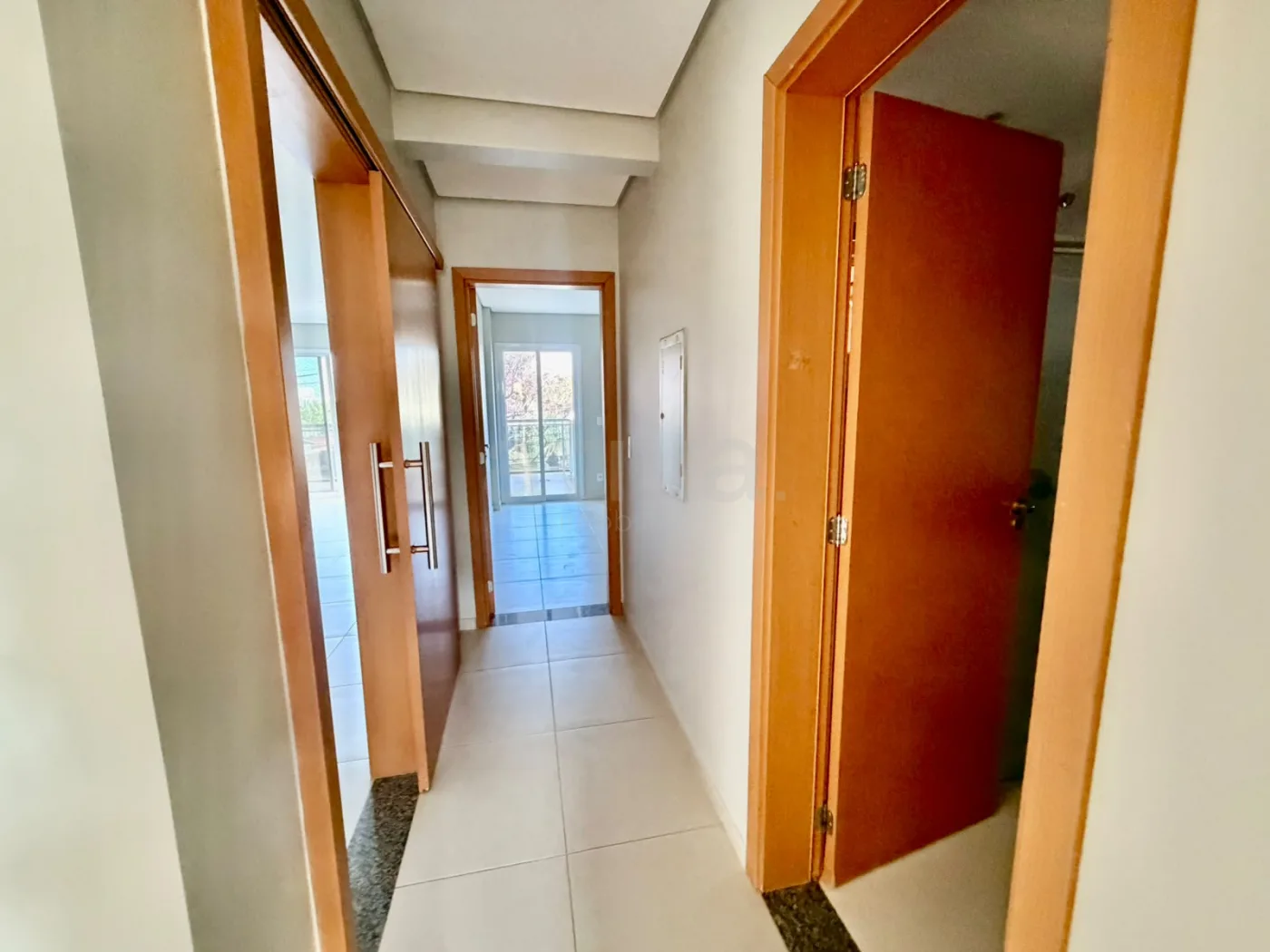 Alugar Apartamento / Padr&atilde;o em Toledo R$ 1.800,00 - Foto 12