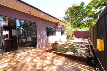 Toledo Vila Industrial Casa Venda R$650.000,00 2 Dormitorios 2 Vagas Area do terreno 362.60m2 Area construida 172.48m2
