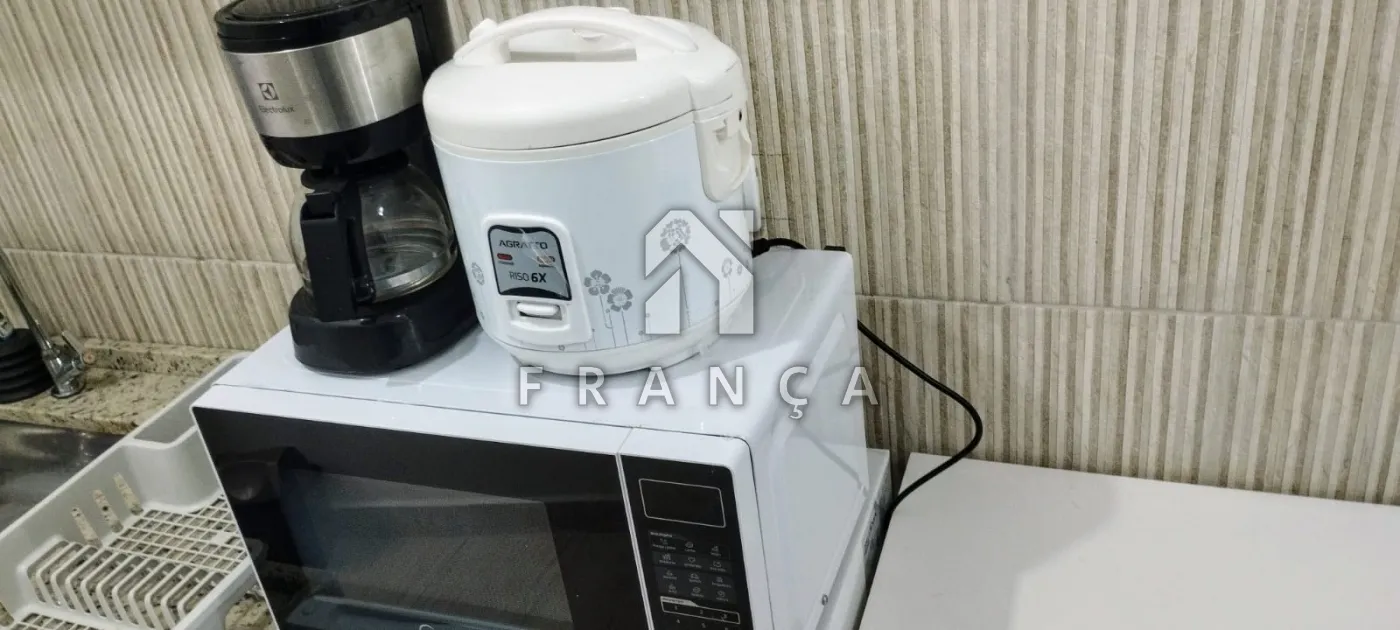 Alugar Casa / Kitnet em S&atilde;o Jos&eacute; dos Campos R$ 1.350,00 - Foto 8