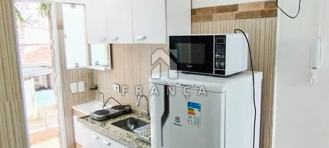 Alugar Casa / Kitnet em S&atilde;o Jos&eacute; dos Campos R$ 1.500,00 - Foto 3