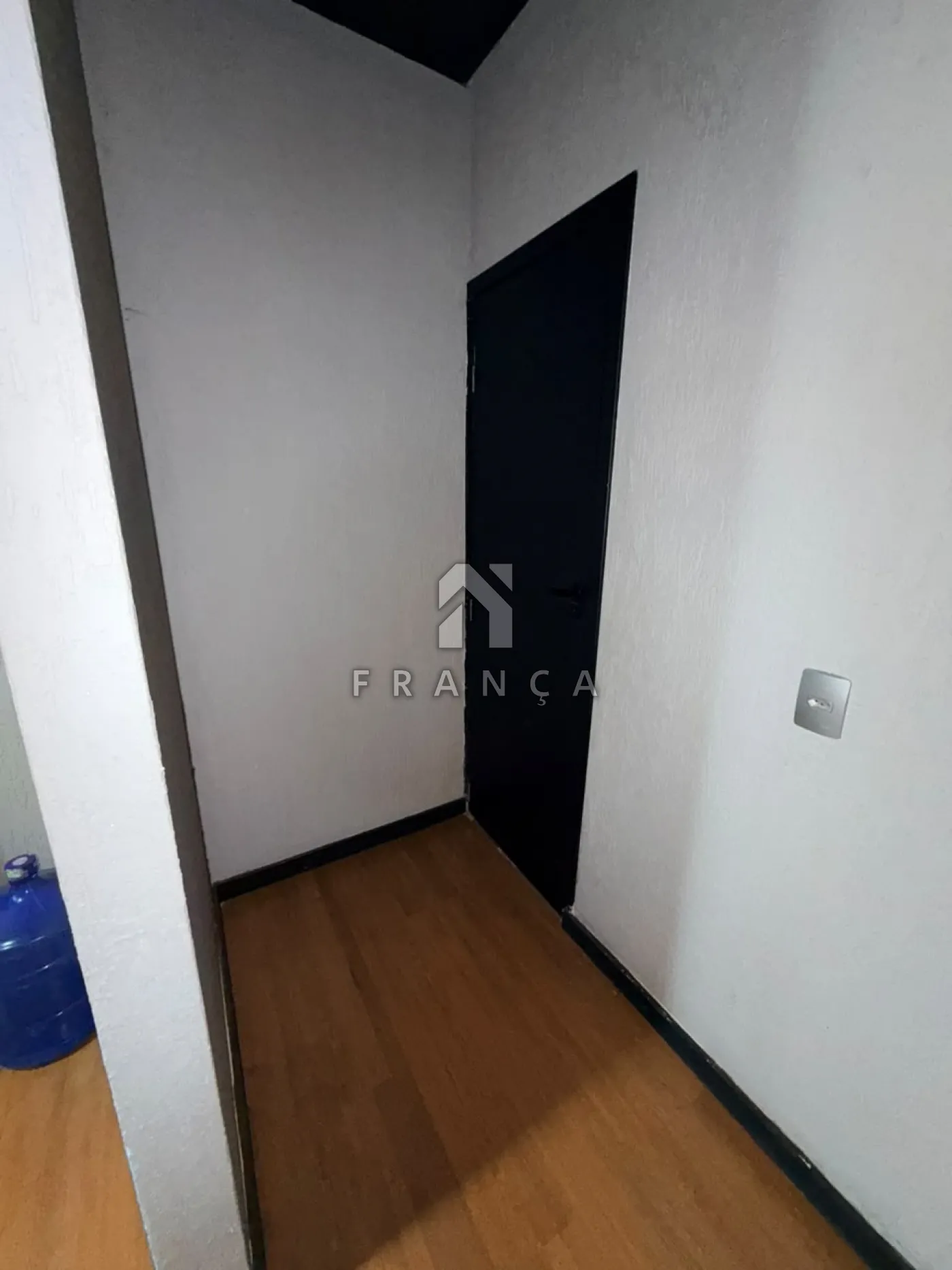 Alugar Comercial / Sala em S&atilde;o Jos&eacute; dos Campos R$ 12.000,00 - Foto 3