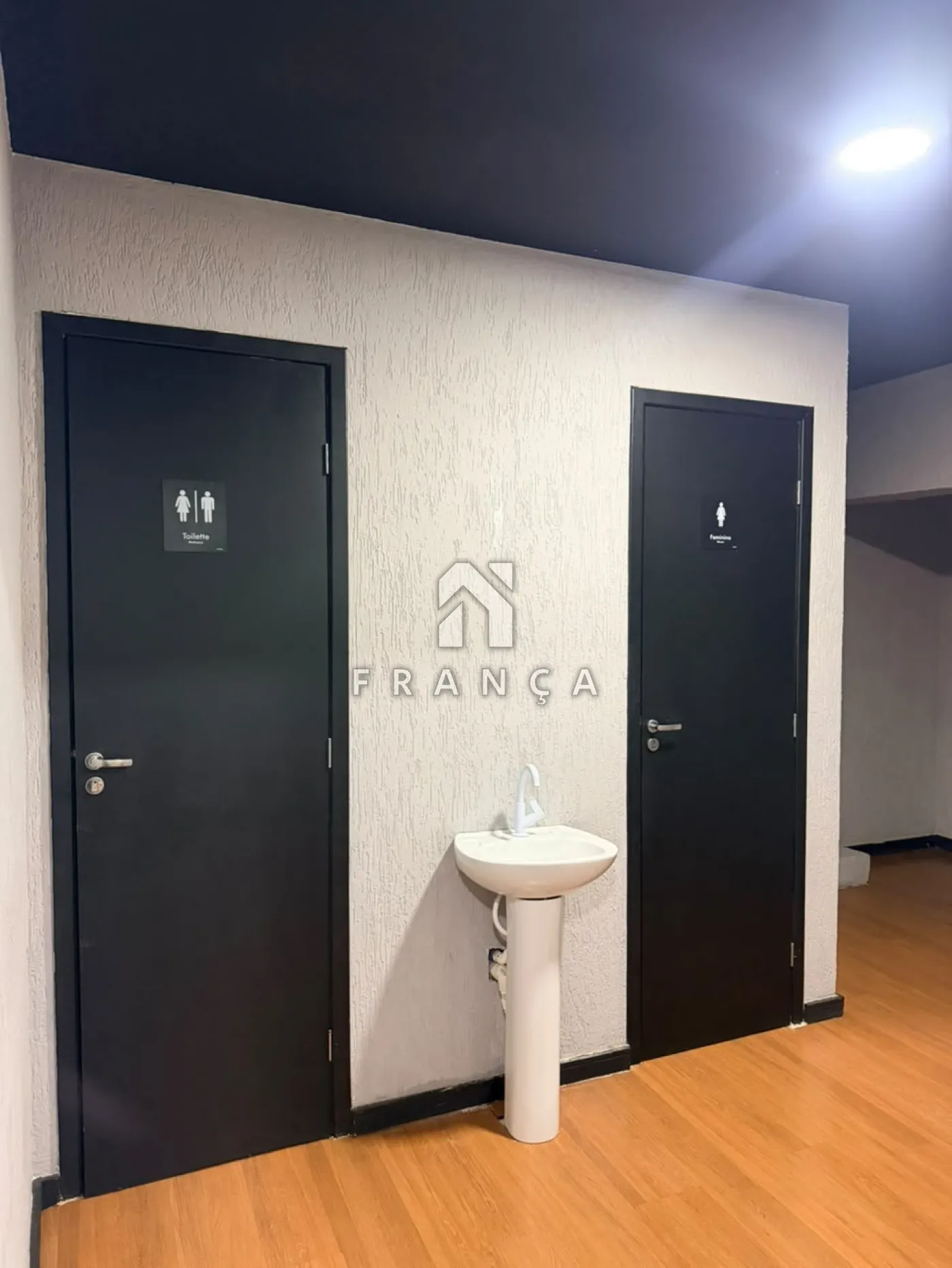 Alugar Comercial / Sala em S&atilde;o Jos&eacute; dos Campos R$ 12.000,00 - Foto 17