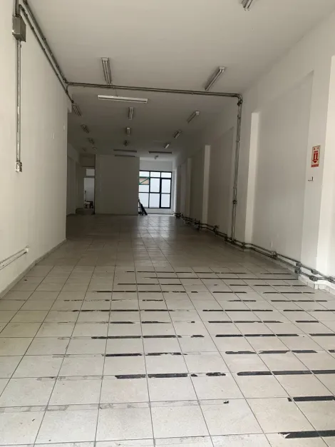 Jacarei Centro Comercial Locacao R$ 21.000,00  Area do terreno 190.00m2 Area construida 430.00m2