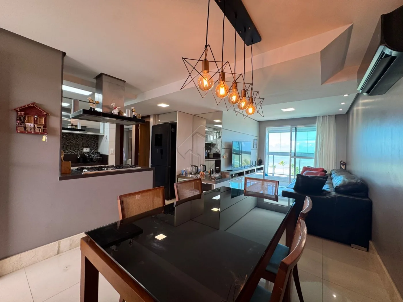 Comprar Apartamento / Padr&atilde;o em Cabedelo R$ 668.000,00 - Foto 2