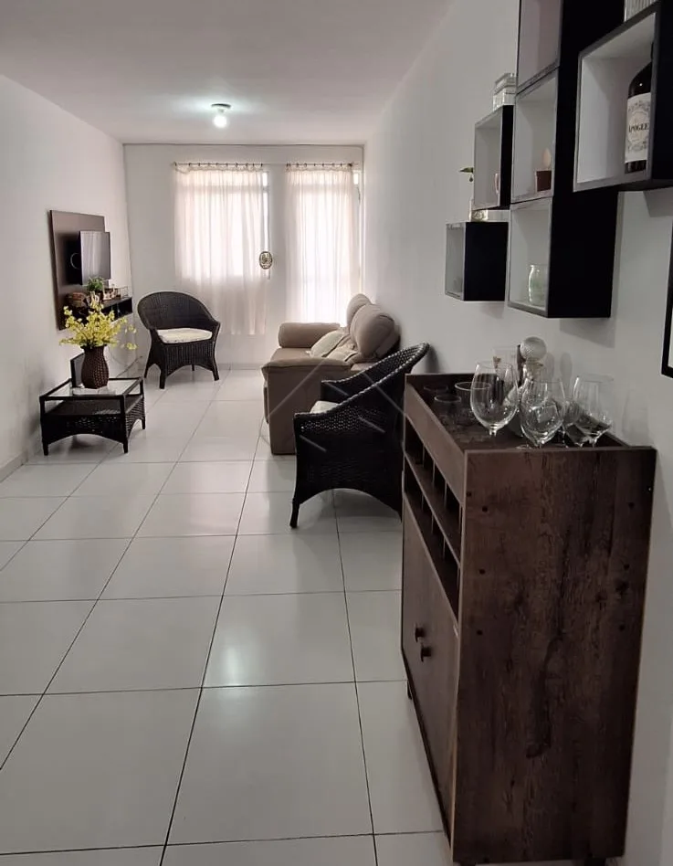 Comprar Apartamento / Padr&atilde;o em Jo&atilde;o Pessoa R$ 390.000,00 - Foto 4