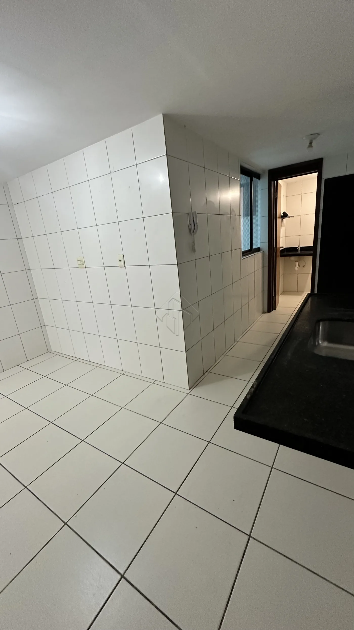 Comprar Apartamento / Padr&atilde;o em Jo&atilde;o Pessoa R$ 650.000,00 - Foto 4