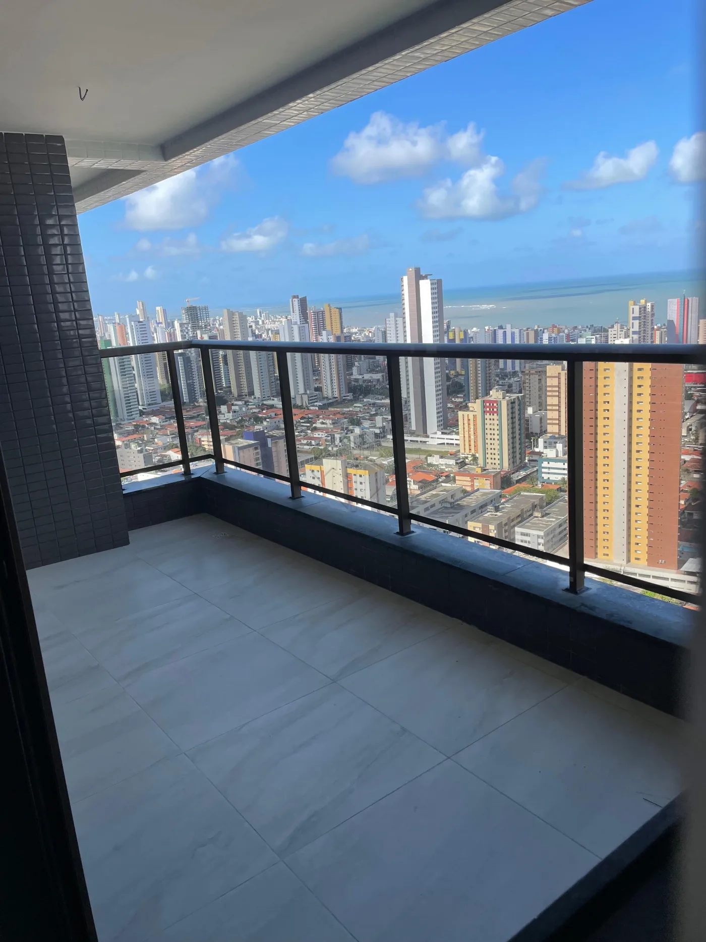 Comprar Apartamento / Padr&atilde;o em Jo&atilde;o Pessoa R$ 680.000,00 - Foto 6